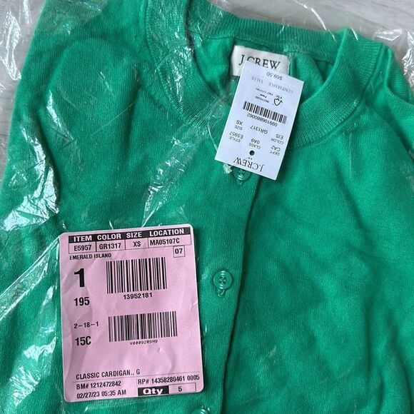 J.Crew Classic Cotton Cardigan Sweater‎ Green XS NWT IN PACKAGING - Picture 6 of 7